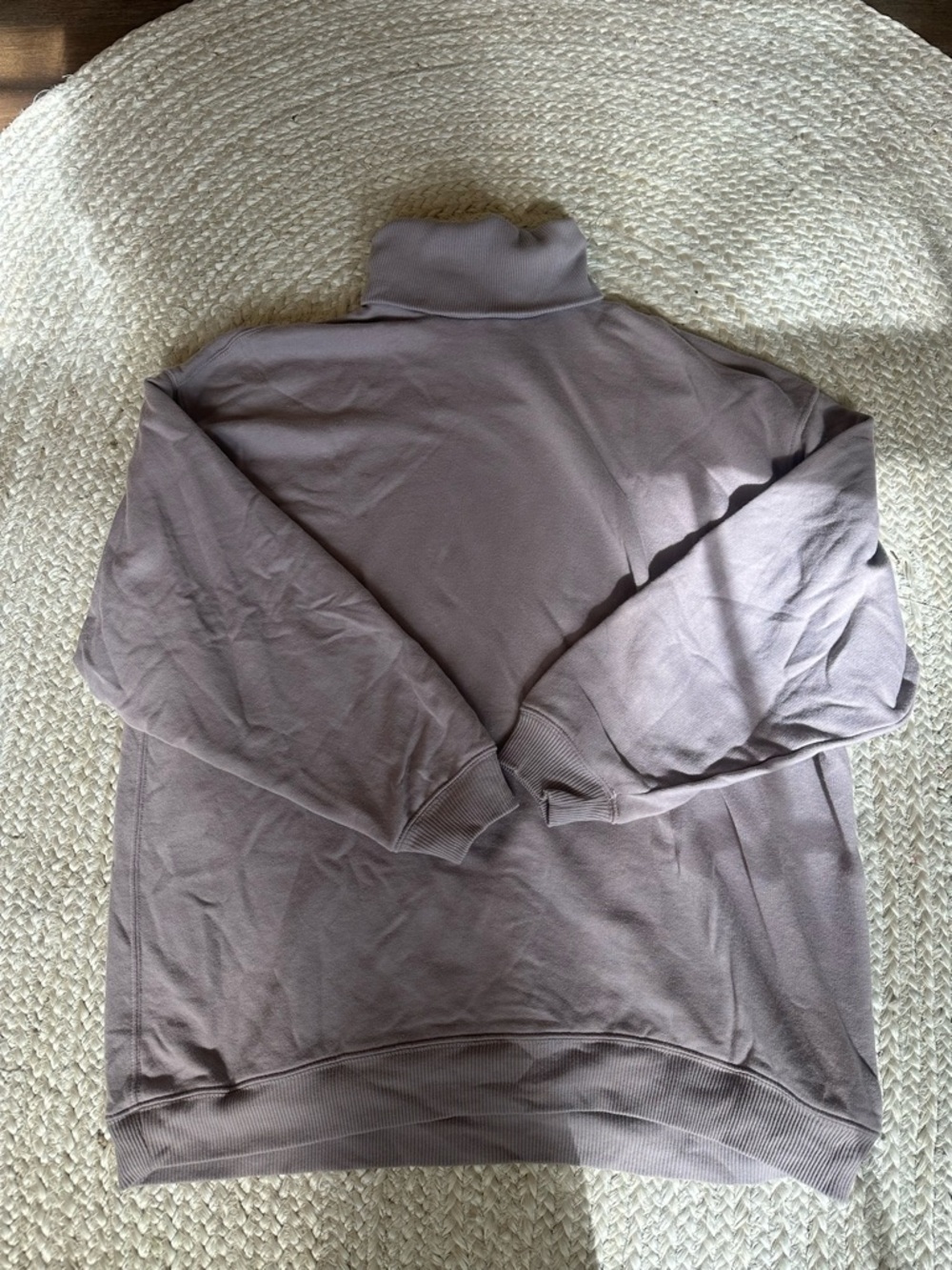 American Eagle Outfitters Women's Turtleneck Sweatshirt - Mauve oversized